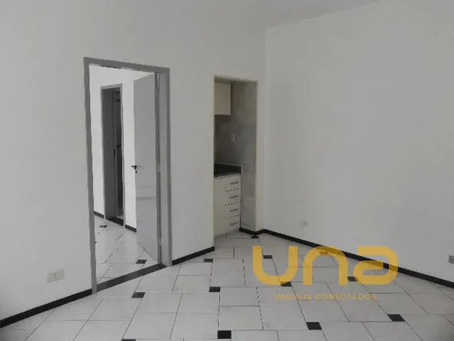 Apartamento 1 quarto e 1 banheiro, para alugar, no bairro CENTRO em Curitiba
