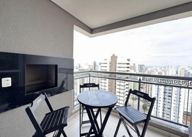 Apartamento 2 quartos e 2 banheiros, à venda, no bairro Centro em Londrina