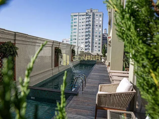 Apartamento 4 quartos e 5 banheiros, à venda, no bairro Meia Praia em Itapema
