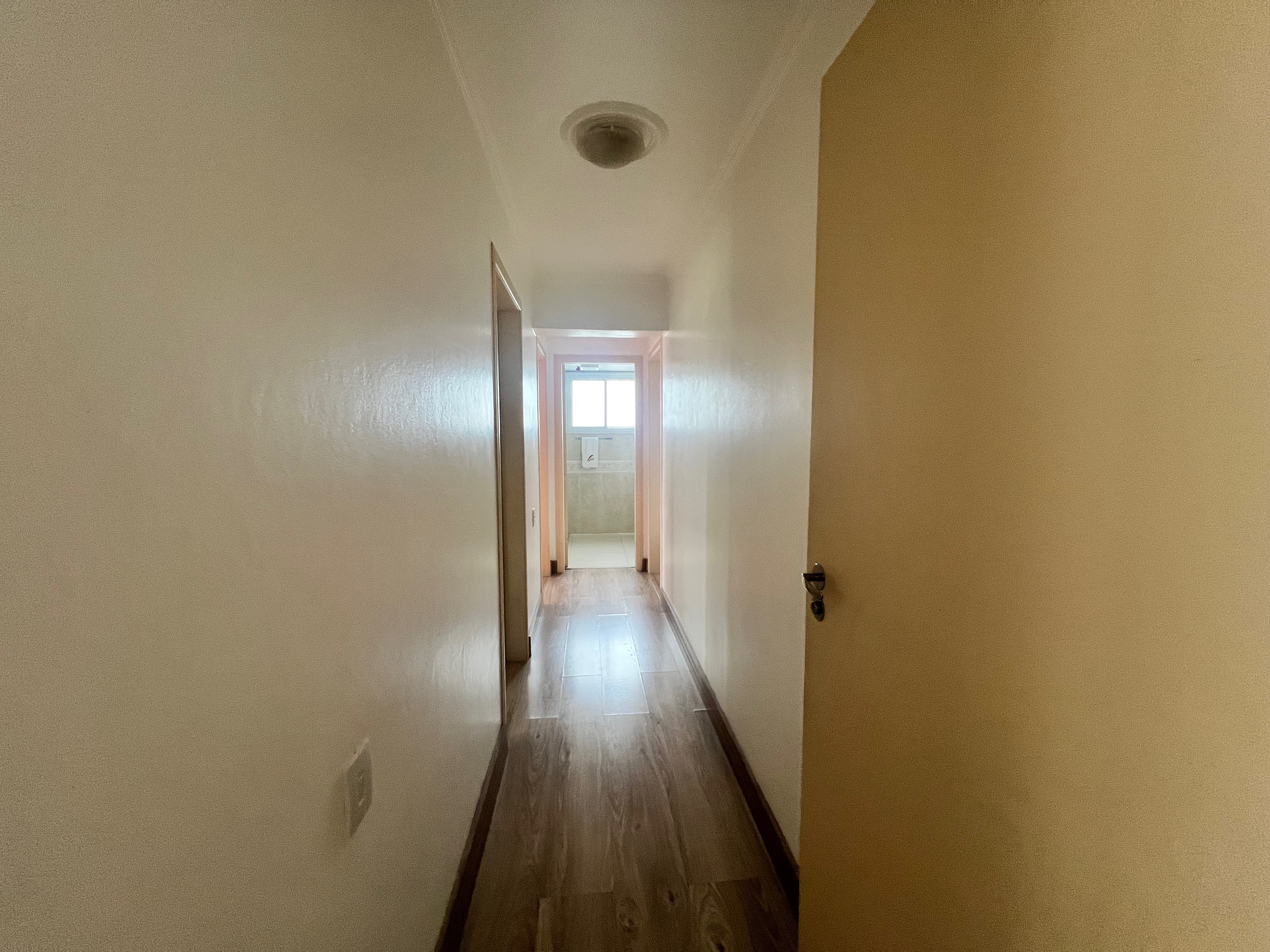 Apartamento à venda no Moinhos de Vento, Centro - 134 m², 3 quartos (sendo 1 suíte), andar alto com ótima posição solar e vaga. - 7