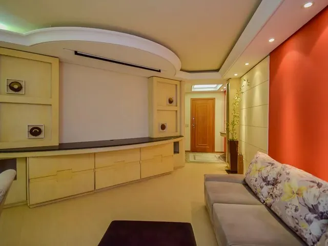 Apartamento 3 quartos e 3 banheiros, para alugar, no bairro Cristo Rei em Curitiba