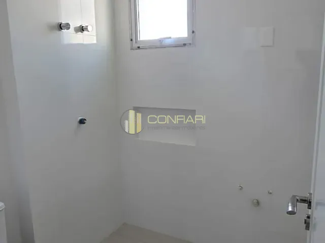 Apartamento 4 quartos e 4 banheiros, à venda, no bairro Meia Praia em Itapema