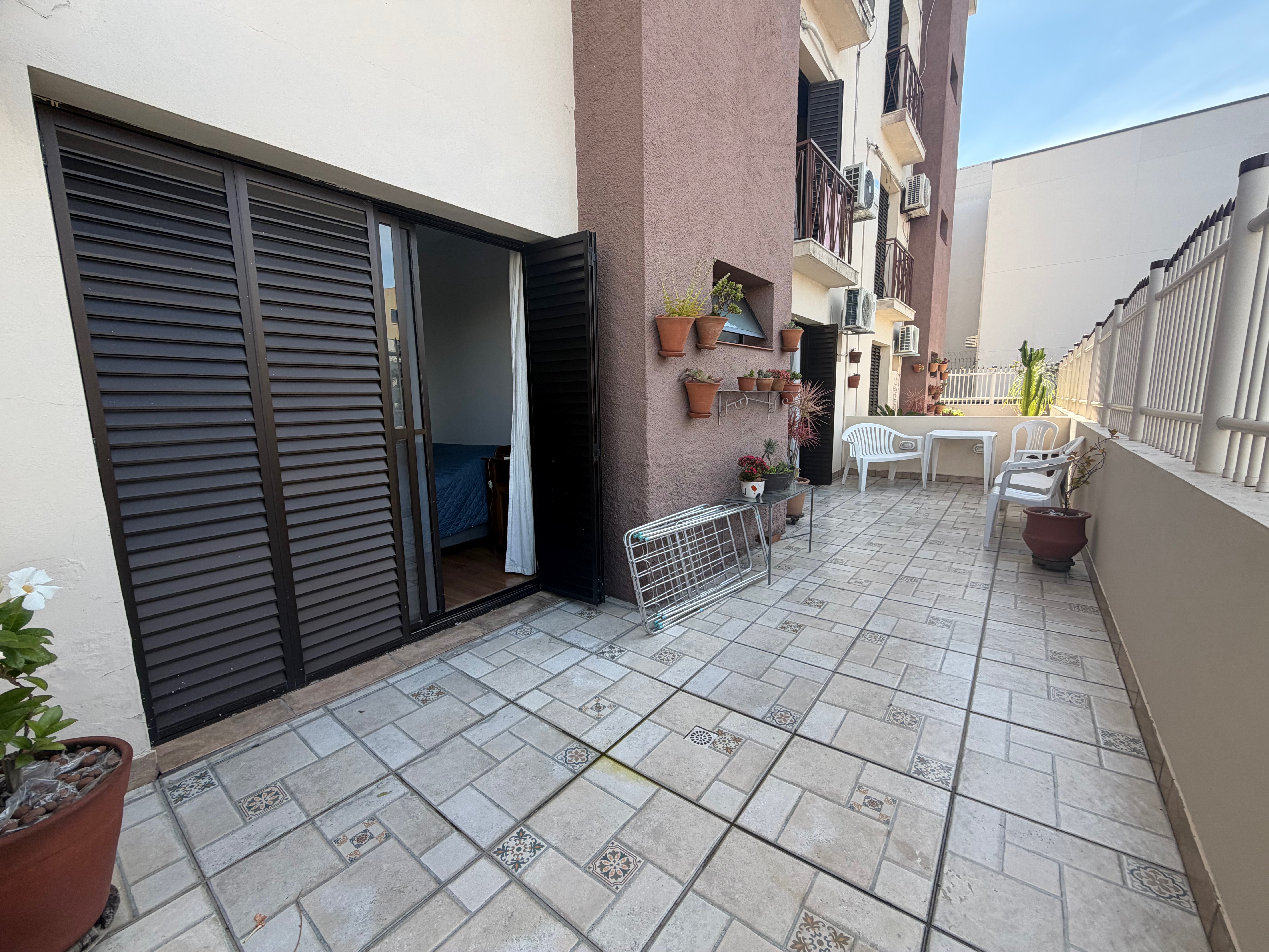 Apartamento com terraço à venda no Edifício Marieta, Centro - 61 m², 2 quartos (sendo 1 suíte), ótima posição solar e vaga. - 14
