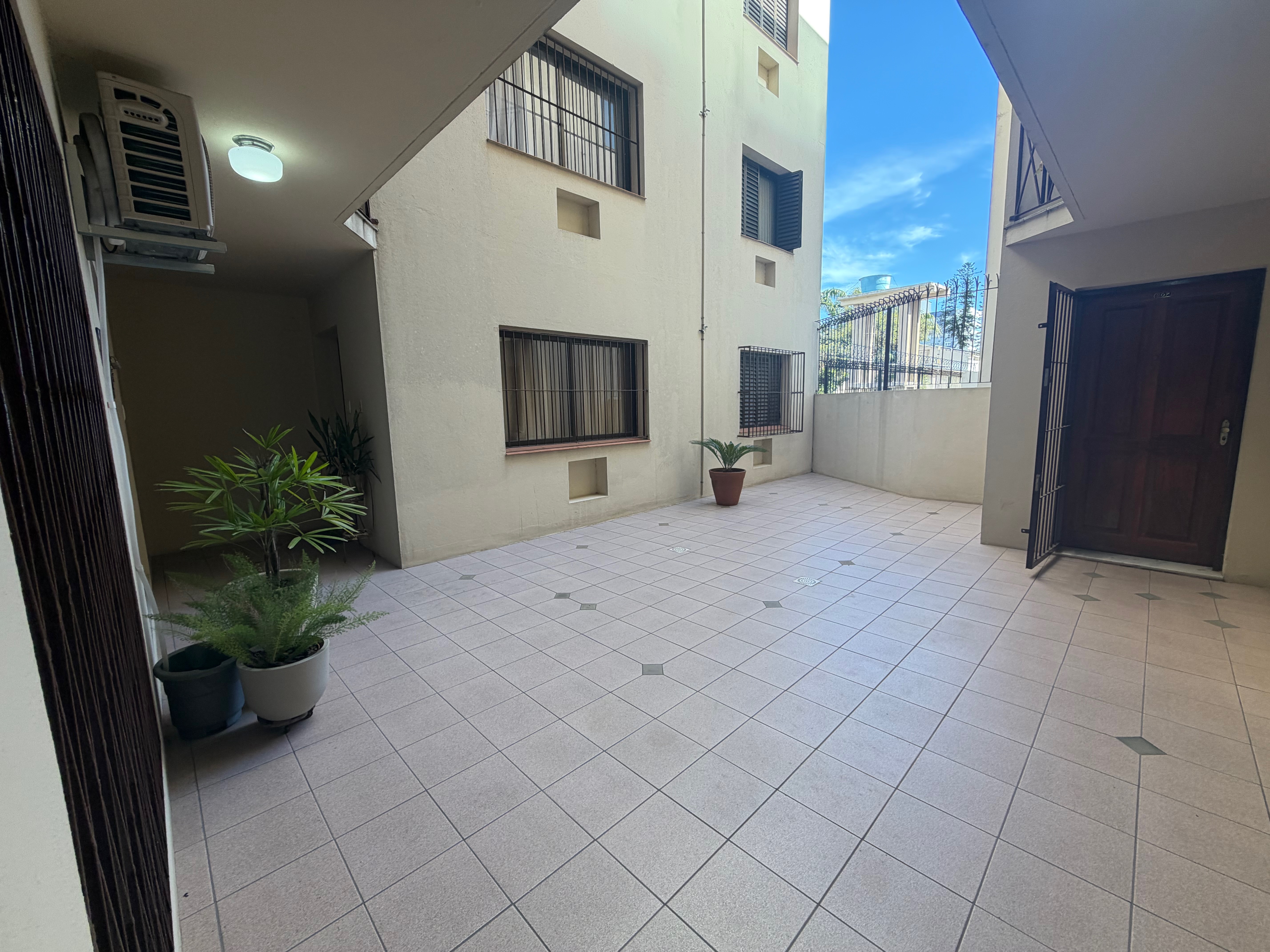 Apartamento com terraço à venda no Edifício Marieta, Centro - 61 m², 2 quartos (sendo 1 suíte), ótima posição solar e vaga. - 16
