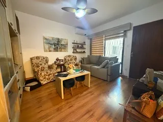 Apartamento com terraço à venda no Edifício Marieta, Centro -  61 m², 2 quartos (sendo 1 suíte), ótima posição solar e vaga.