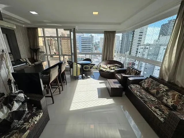 Apartamento 4 quartos e 4 banheiros, para alugar, no bairro Meia Praia em Itapema