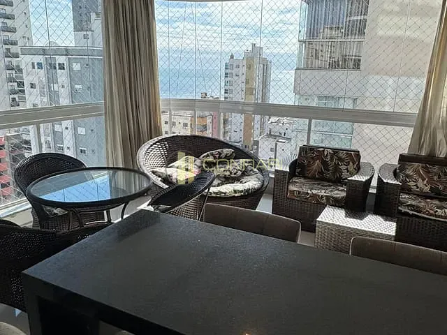 Apartamento 4 quartos e 4 banheiros, para alugar, no bairro Meia Praia em Itapema