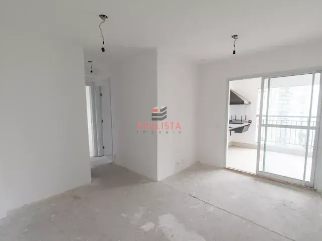 Apartamento 2 quartos e 2 banheiros, à venda, no bairro Vila Dom Pedro I em São Paulo