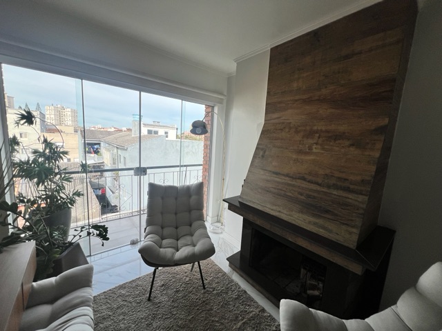 Apartamento com 149m² 3 quartos e 2 banheiros, à venda, no bairro Centro em Pelotas