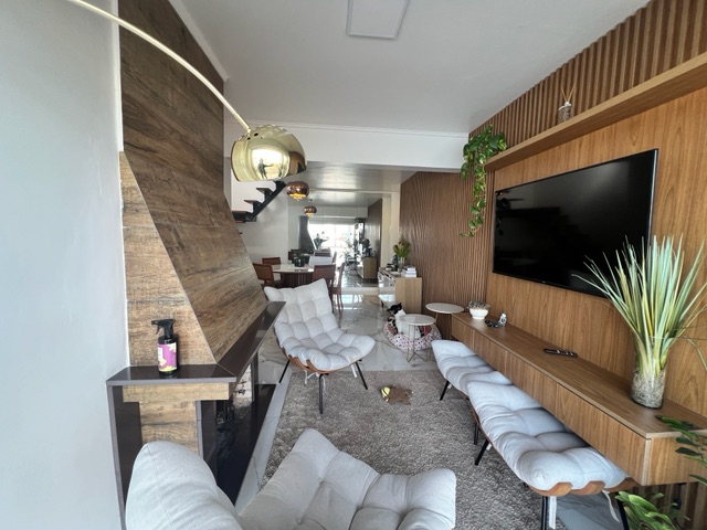 Apartamento com 149m² 3 quartos e 2 banheiros, à venda, no bairro Centro em Pelotas