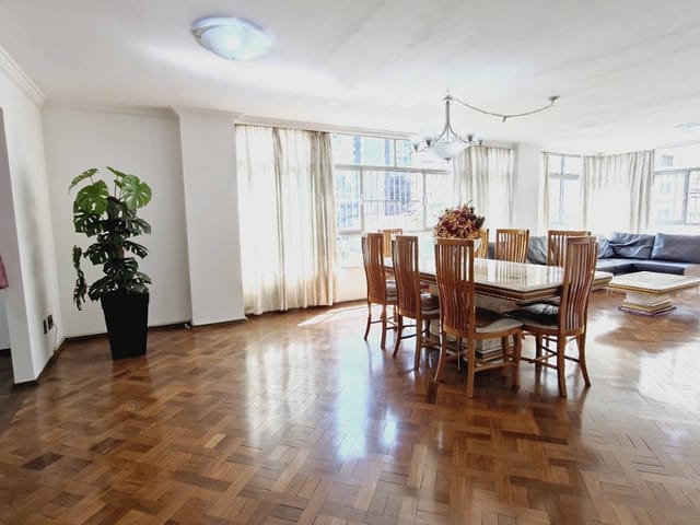 Foto do Apartamento - Apartamento no Bairro da Bela Vista, 190 m², com 3 quartos ( 1 é suíte com closet e Hidromassagem) .Próximo a Paulista ,Com Portaria 24 hs e 2 Vagas | Miani Imóveis