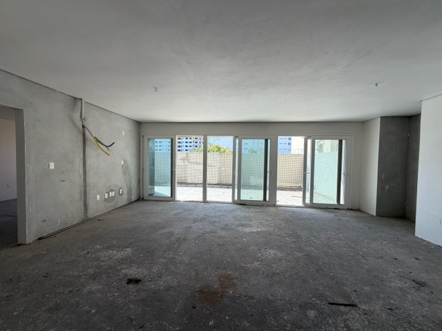 Apartamento com 378m² 3 quartos e 3 banheiros, à venda, no bairro Centro em Quinze de Novembro