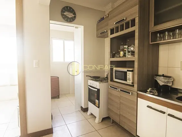 Apartamento 2 quartos e 2 banheiros, à venda, no bairro Meia Praia em Itapema