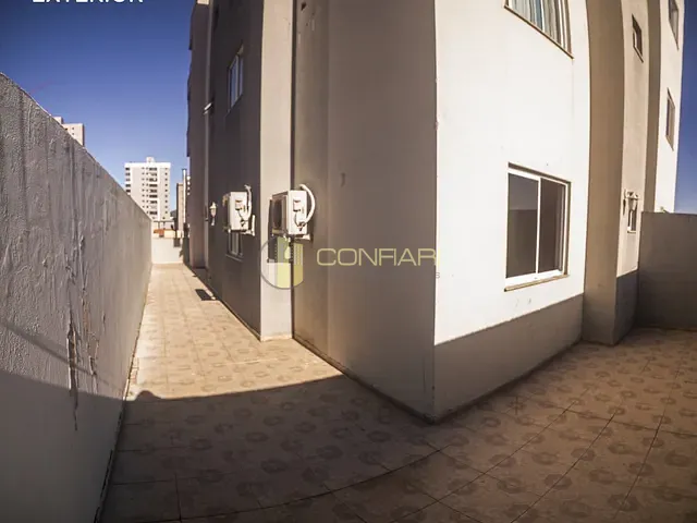 Apartamento 2 quartos e 2 banheiros, à venda, no bairro Meia Praia em Itapema
