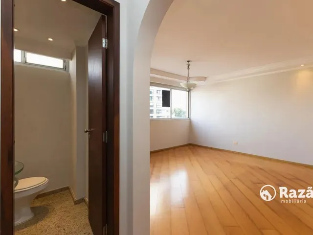 Apartamento 4 quartos e 2 banheiros, para alugar, no bairro Juvevê em Curitiba