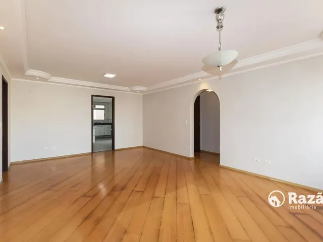 Apartamento 4 quartos e 2 banheiros, para alugar, no bairro Juvevê em Curitiba