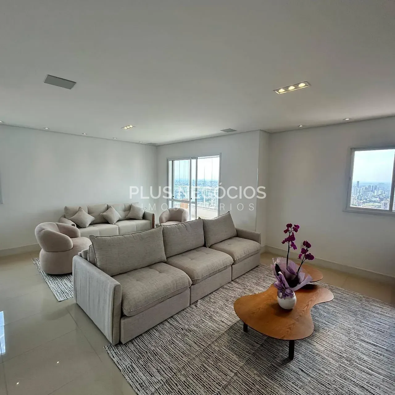 Apartamento, 3 quartos, 194 m² - Foto 2