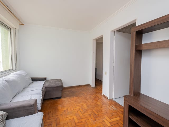 Apartamento 2 quartos e 1 banheiro, à venda ou para alugar, no bairro Centro em Pelotas