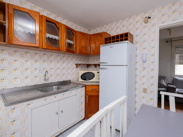 Apartamento 2 quartos e 1 banheiro, à venda ou para alugar, no bairro Centro em Pelotas