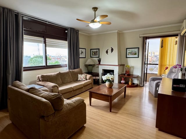 Apartamento com 135m² 3 quartos e 2 banheiros, à venda, no bairro Centro em Pelotas