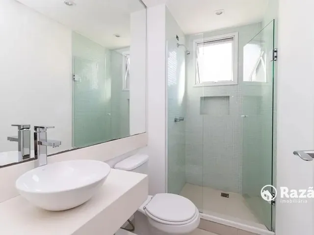 Apartamento 2 quartos e 1 banheiro, para alugar, no bairro Água Verde em Curitiba