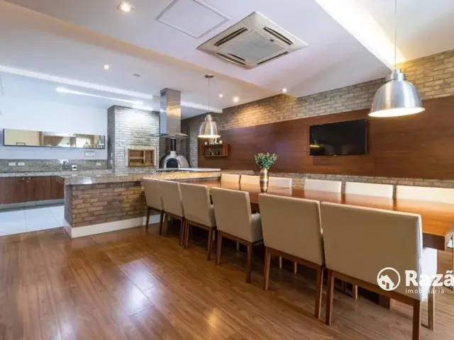 Apartamento 2 quartos e 1 banheiro, para alugar, no bairro Água Verde em Curitiba