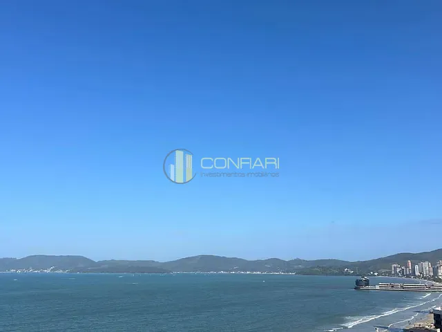 Apartamento com 288m² 3 quartos e 4 banheiros, à venda, no bairro Meia Praia em Itapema