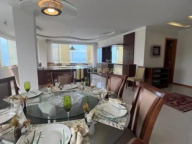 Apartamento com 288m² 3 quartos e 4 banheiros, à venda, no bairro Meia Praia em Itapema