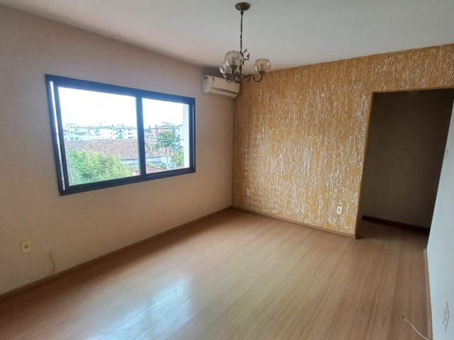 Apartamento 3 quartos e 2 banheiros, à venda, no bairro Centro em Pelotas