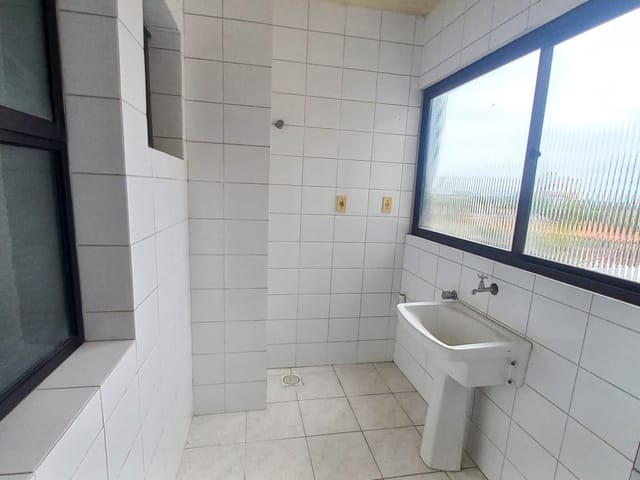 Apartamento 3 quartos e 2 banheiros, à venda, no bairro Centro em Pelotas
