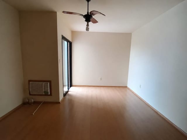 Apartamento 3 quartos e 2 banheiros, à venda, no bairro Centro em Pelotas