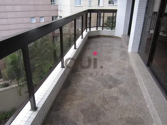 Apartamento 3 quartos e 4 banheiros, à venda, no bairro Vila Nova Conceição em São Paulo