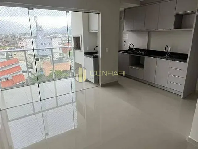 Apartamento 3 quartos e 2 banheiros, à venda, no bairro Morretes em Itapema
