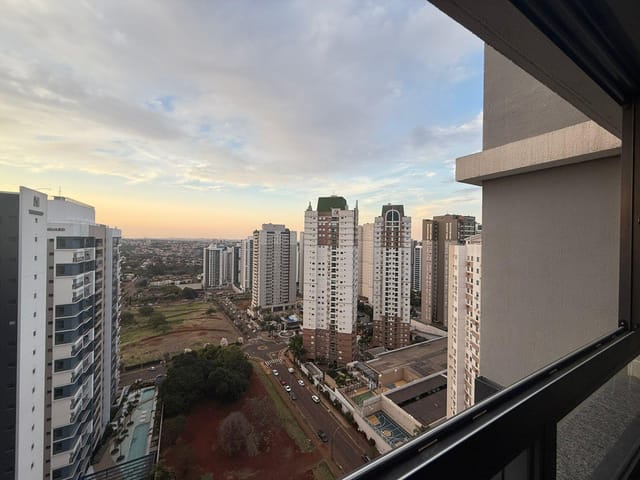 Apartamento com 136m² 2 quartos e 2 banheiros, à venda, no bairro Gleba Palhano em Londrina