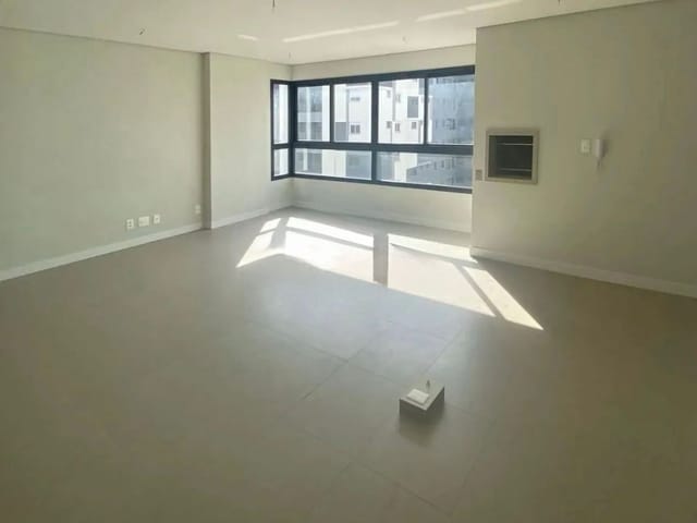 Apartamento com 136m² 2 quartos e 2 banheiros, à venda, no bairro Gleba Palhano em Londrina