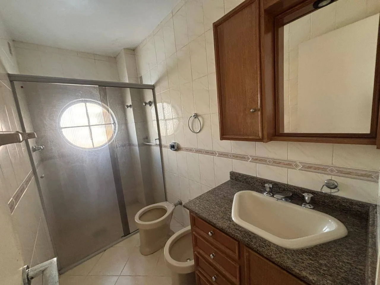 Apartamento à venda no Edifício Terrasse Status, Centro - 128 m², 3 quartos (sendo 1 suíte), andar alto com sacada e vaga. - 12