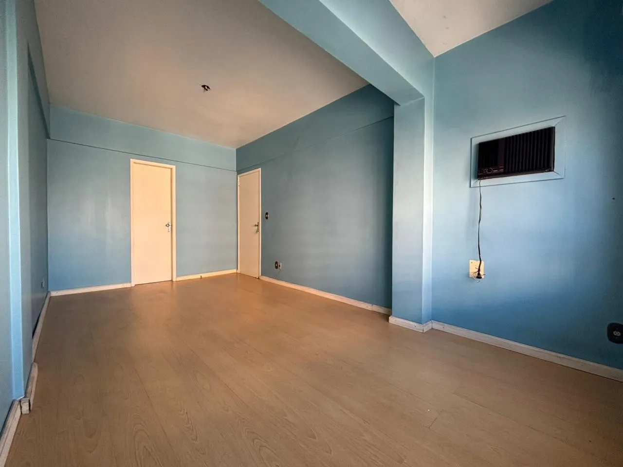 Apartamento à venda no Edifício Terrasse Status, Centro - 128 m², 3 quartos (sendo 1 suíte), andar alto com sacada e vaga. - 13