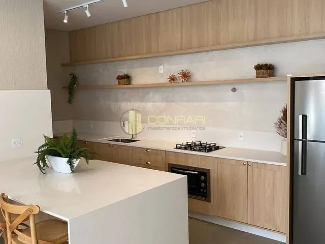 Apartamento 3 quartos e 2 banheiros, para alugar, no bairro Morretes em Itapema