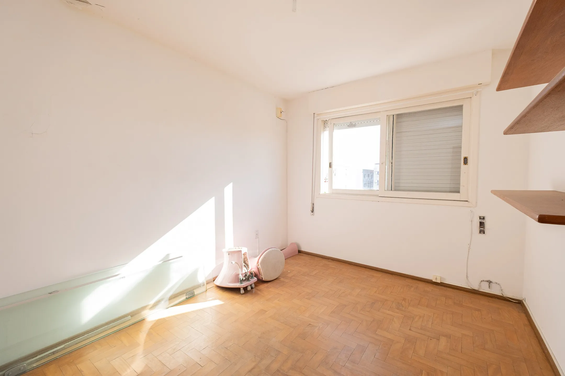 Apartamento de 2 dormitórios à venda no Centro de Pelotas RS com ótima localização, conforto e excelente oportunidade de investimento novo - 11