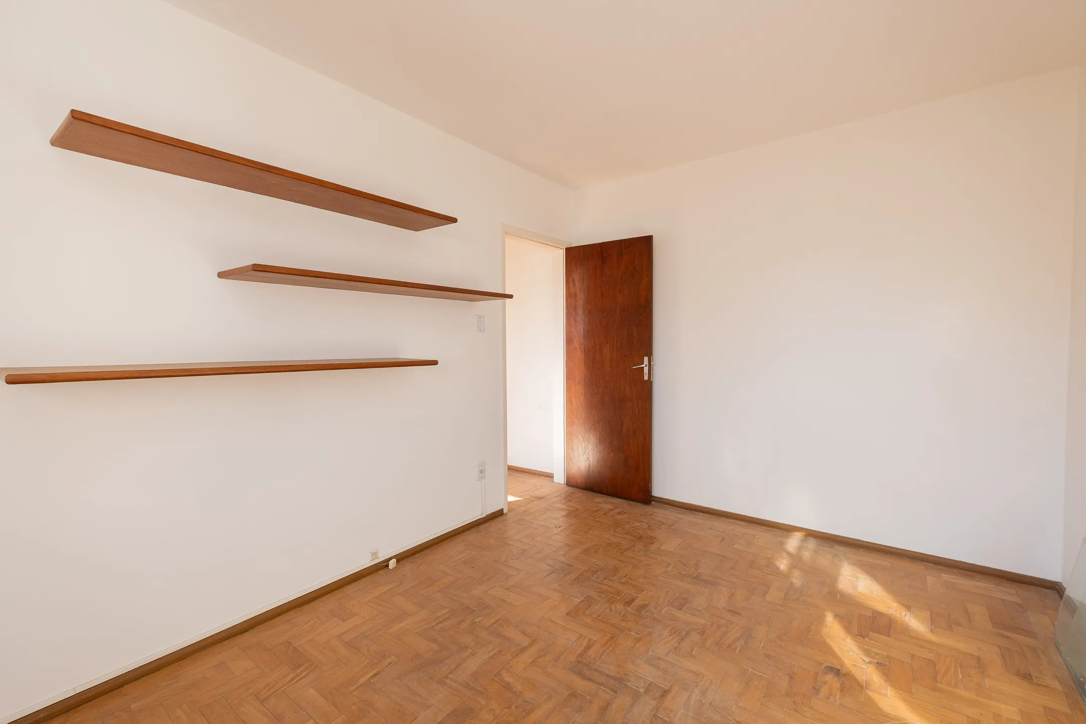 Apartamento de 2 dormitórios à venda no Centro de Pelotas RS com ótima localização, conforto e excelente oportunidade de investimento novo - 12