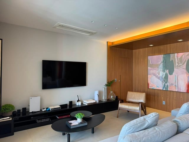 Apartamento com 195m² 3 quartos e 5 banheiros, à venda, no bairro Gleba Palhano em Londrina