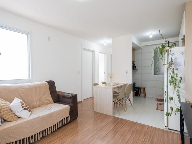 Apartamento com 58m² 2 quartos e 1 banheiro, para alugar, no bairro Fragata em Pelotas