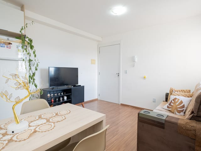 Apartamento com 58m² 2 quartos e 1 banheiro, para alugar, no bairro Fragata em Pelotas