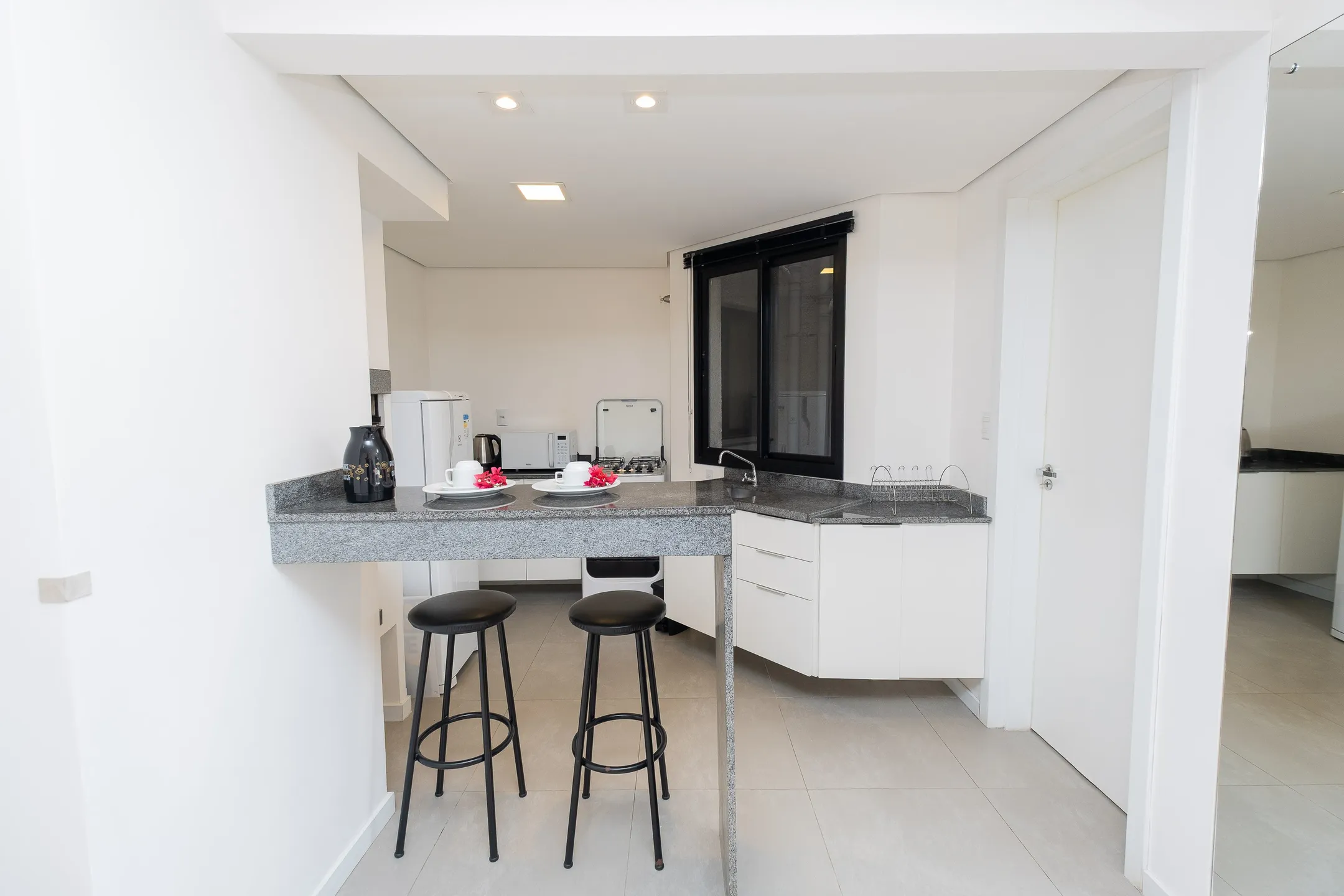 Apartamento mobiliado à venda no Maestro Residencial, Centro - 39 m², 1 quarto, churrasqueira interna e ótima posição solar. - 7