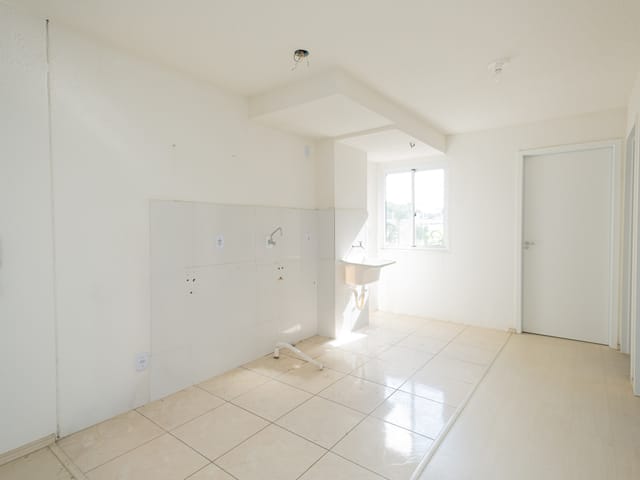 Apartamento com 57m² 2 quartos e 1 banheiro, para alugar, no bairro Fragata em Pelotas