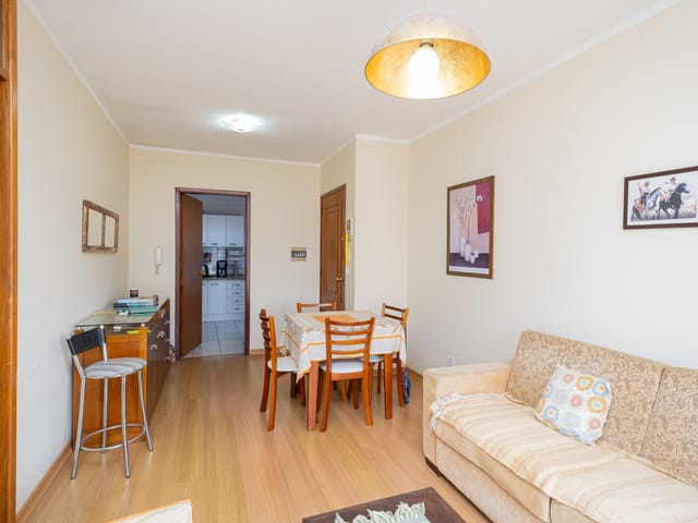 Apartamento com 87m² 2 quartos e 2 banheiros, à venda, no bairro Centro em Pelotas