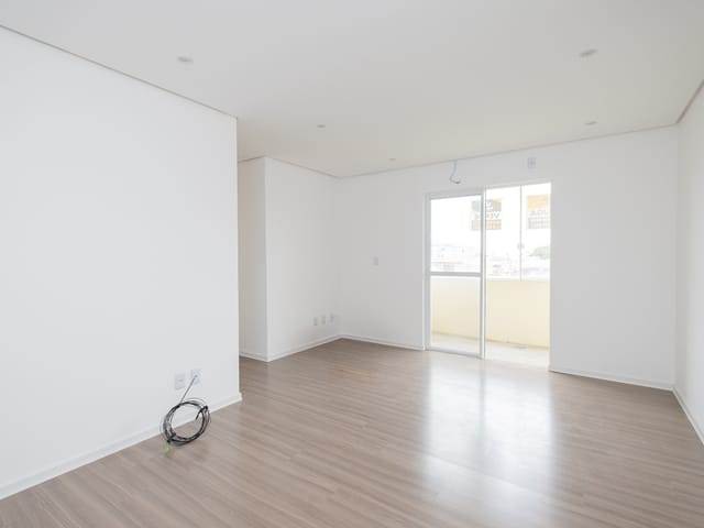 Apartamento com 102m² 3 quartos e 2 banheiros, para alugar, no bairro Areal em Pelotas