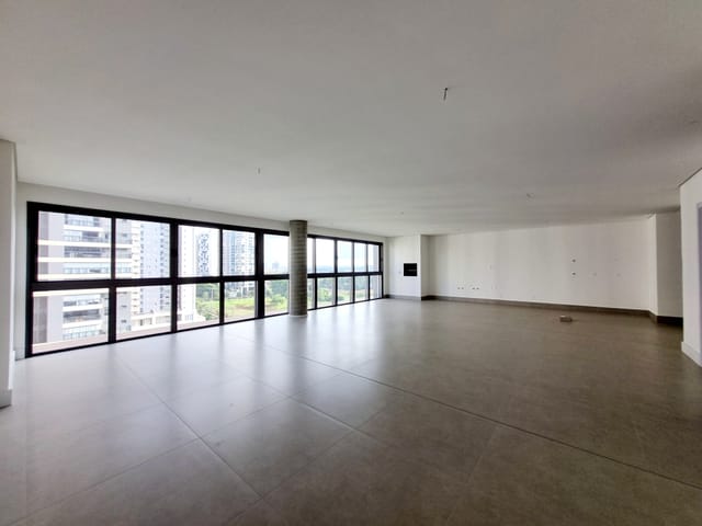 Apartamento 3 quartos e 5 banheiros, à venda, no bairro Gleba Palhano em Londrina