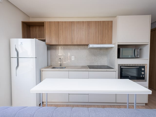 Apartamento 1 quarto e 1 banheiro, à venda ou para alugar, no bairro São Gonçalo em Pelotas