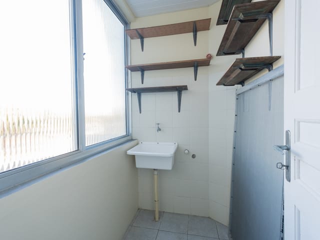 Apartamento 2 quartos e 1 banheiro, para alugar, no bairro Centro em Pelotas